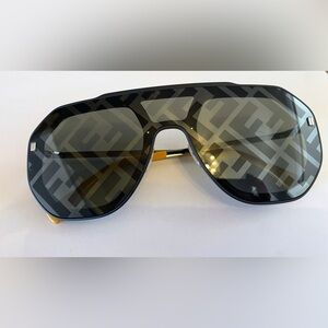 Summer Collection Fendi Sunglasses